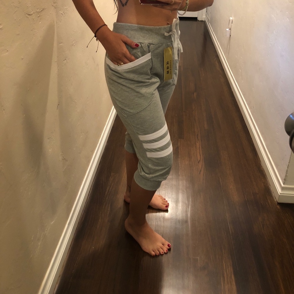 Gray Capri sweatpants workout